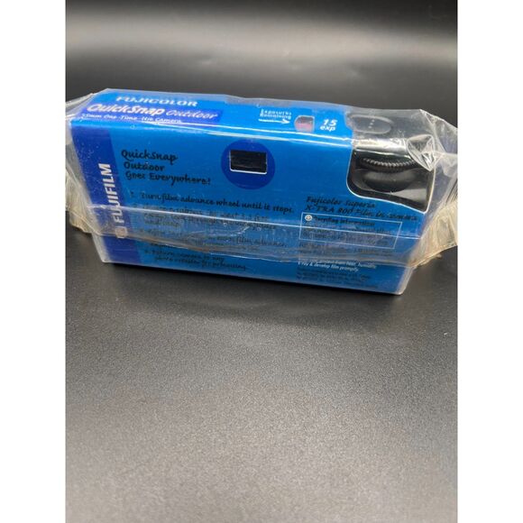 Vintage Fujifilm QuickSnap Outdoor 35mm One Time Use Camera Creest Whitestrip - Picture 2 of 2